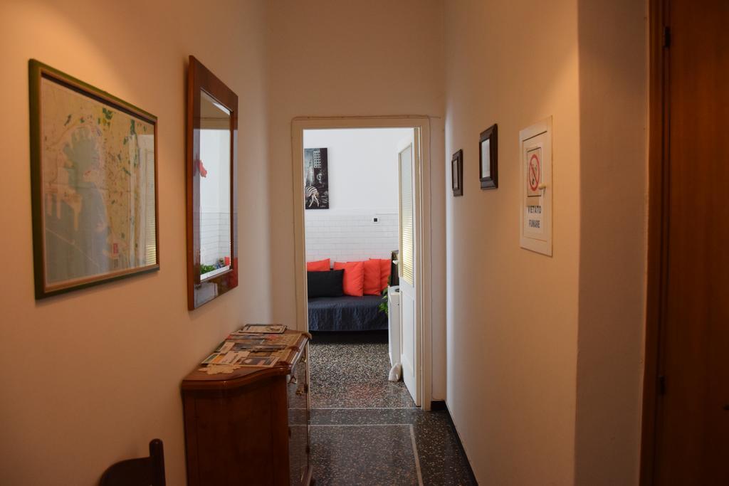 Alexandra Apartment Near Metro Genoa Exterior photo